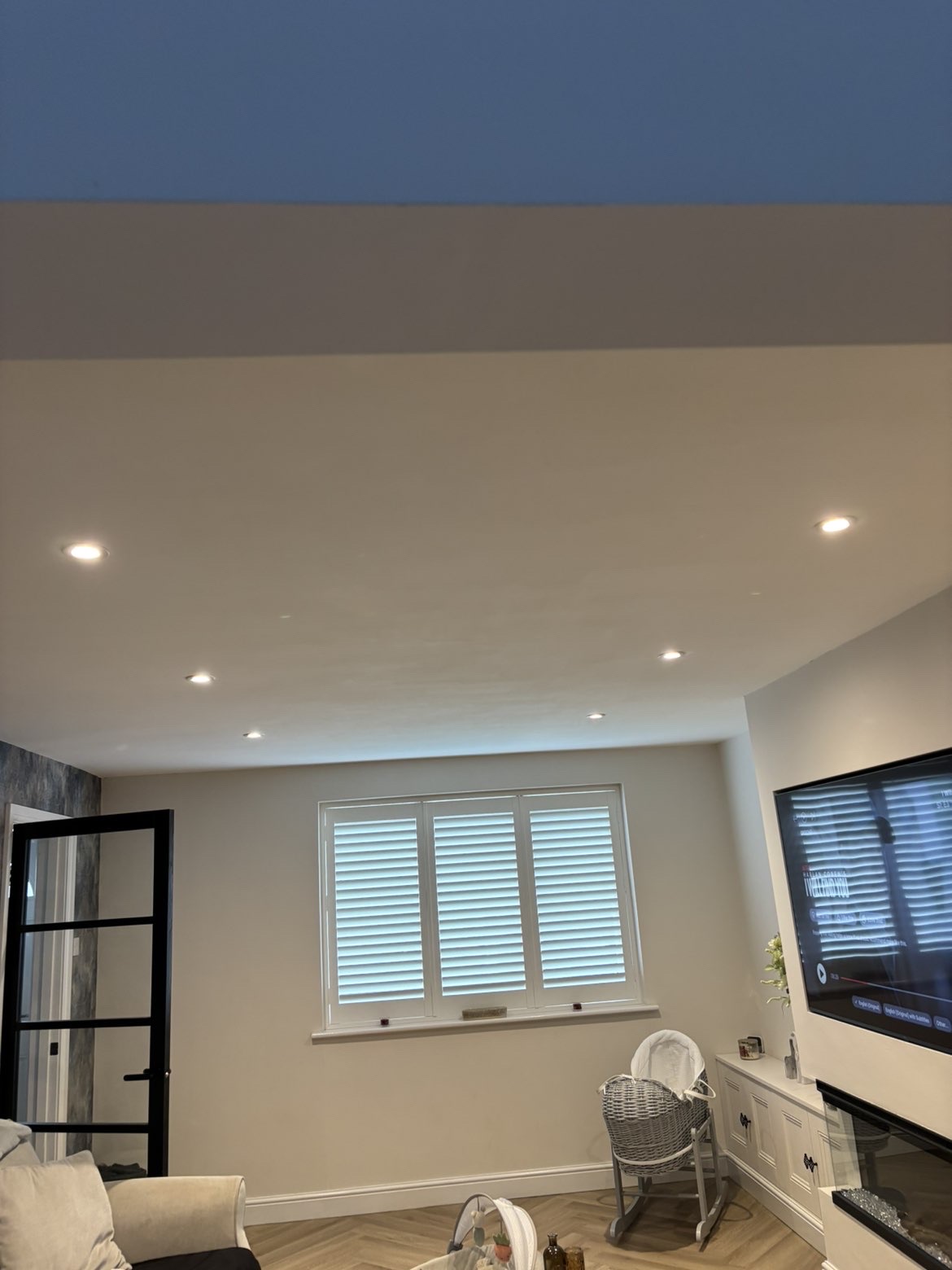 Living room ceiling fitted with recessed downlights